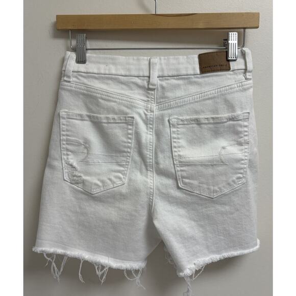 American Eagle Super Stretch White Distressed Denim Shorts Women’s 2 High Rise - Picture 2 of 5